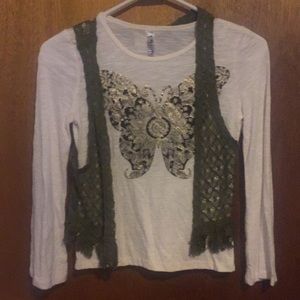 Girl shirt size medium